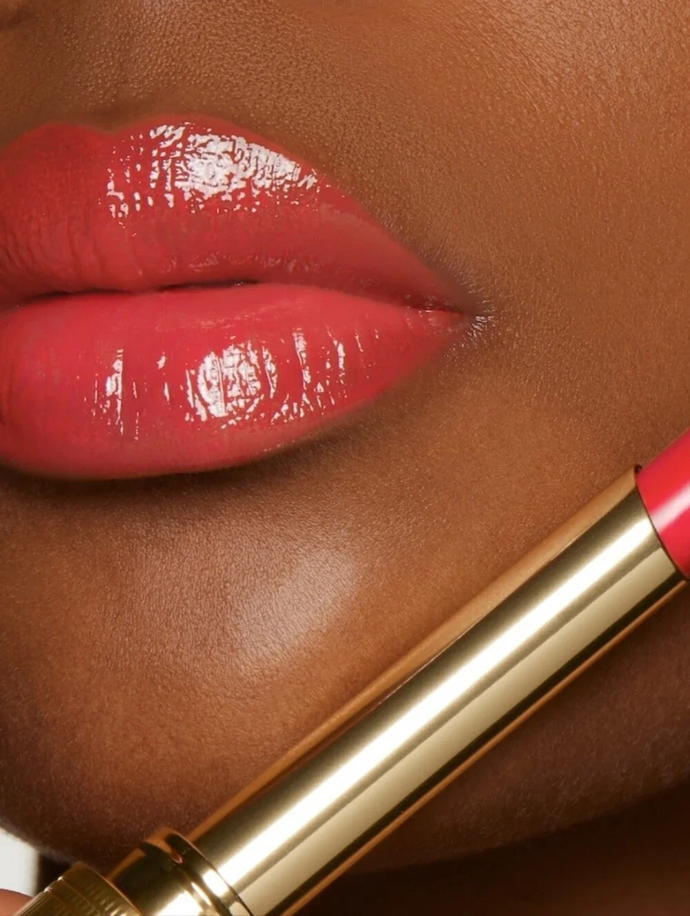 NEW~ GUCCI Glow & Care Shine Lipstick~ 514 Virginia Scarlett.